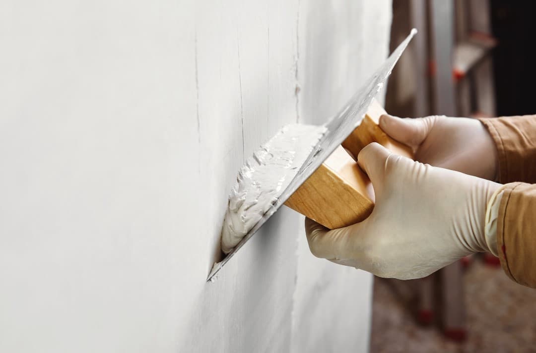 Skim Coat & Plastering